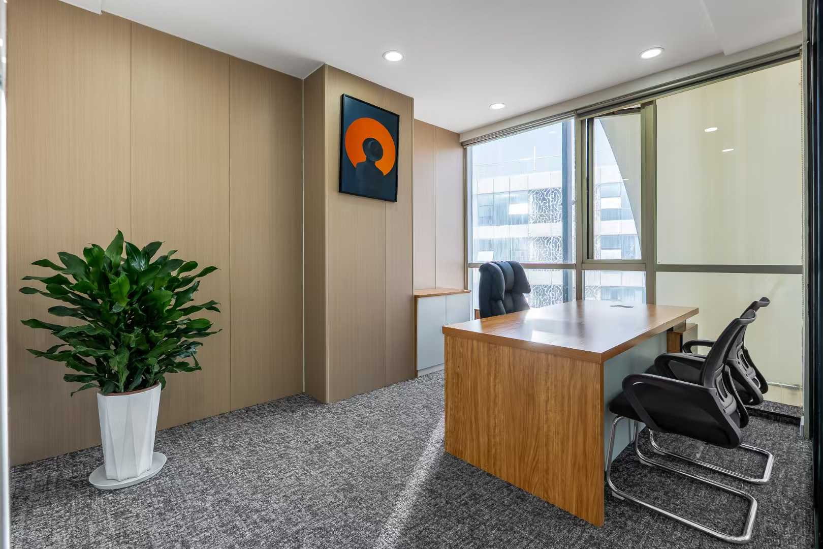 武侯区3号线太平园地铁口 三线交汇 125平 2隔间24工位 户型方正 拎包入住 下一站都市办公室出租