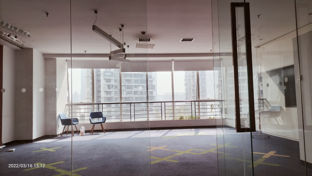 锦江区东门大桥地铁口东方广场精装100平办公室 户型方正 采光优秀 生活便利