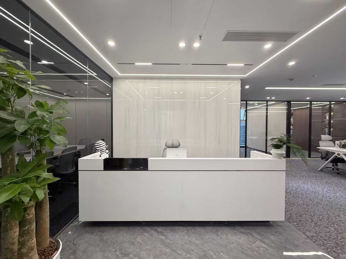 天府三街甲写双面采光精装户型 5隔间24工位 按套出租 含家具 户型灵活可变 香年广场办公室出租