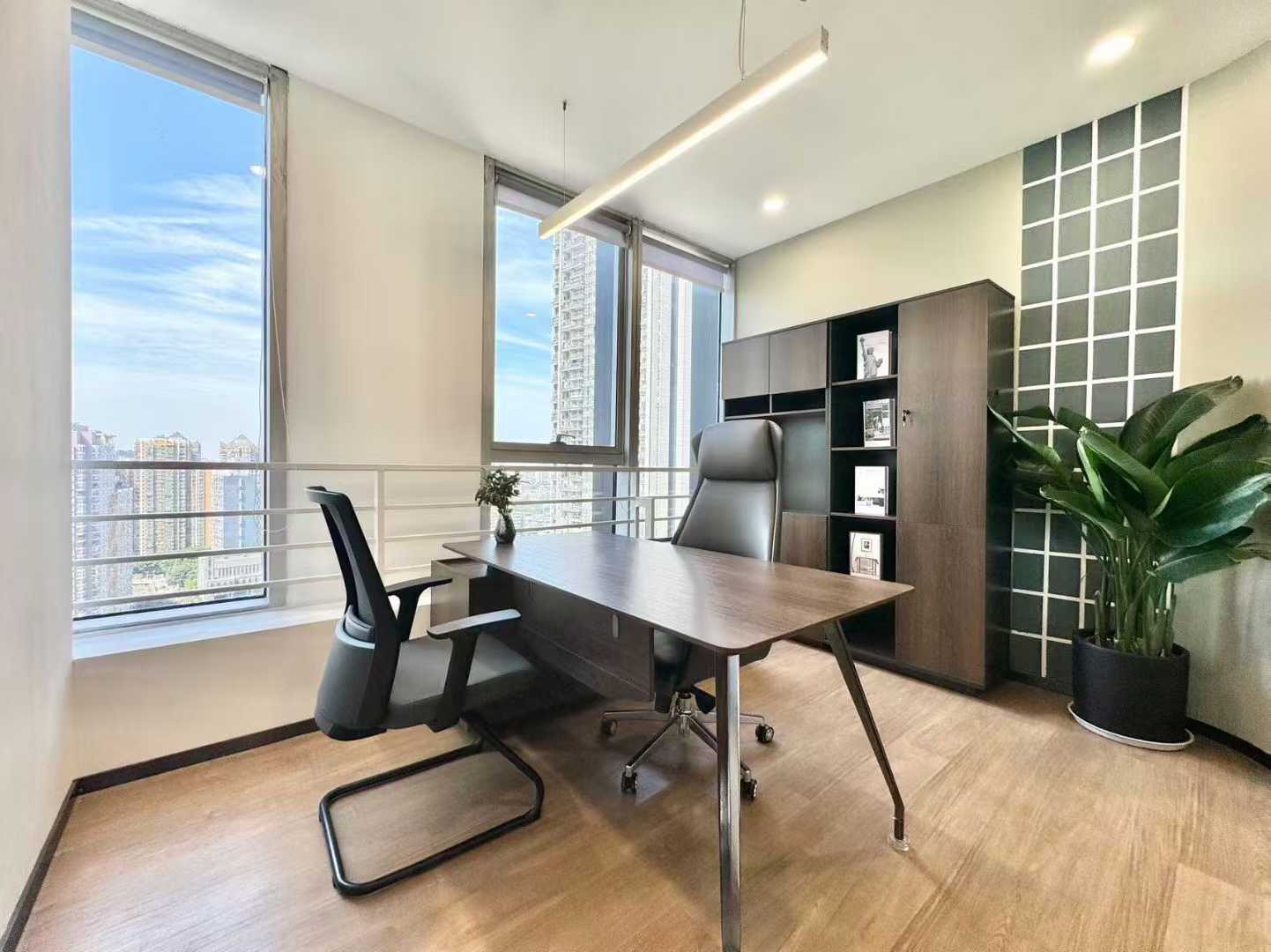 市中心春熙路/东门大桥电梯口精装户型 5隔间22工位带1休息室 装修别致 位置交通方便 喜年广场办公室出租