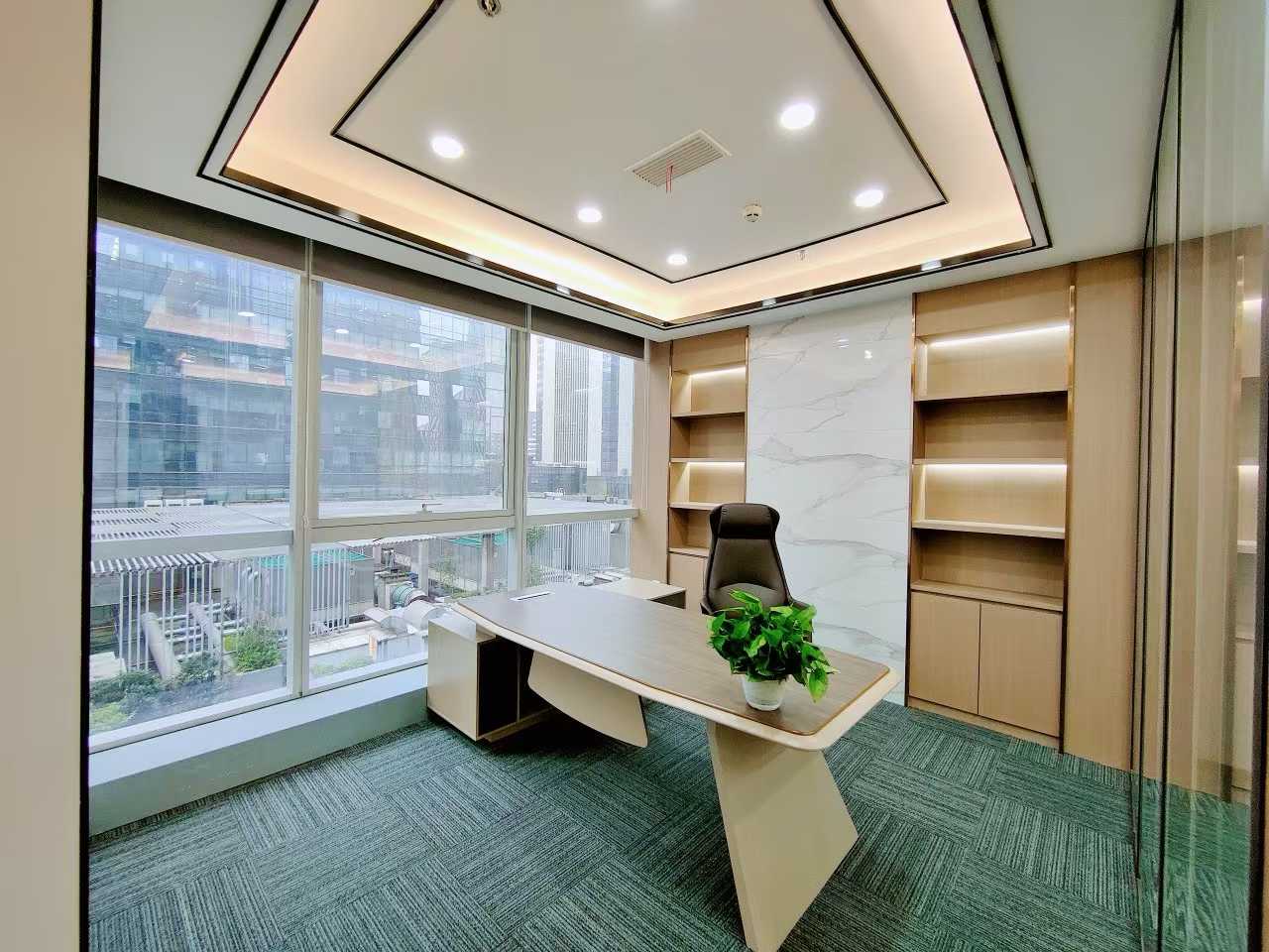 天府二街精装创业小户型 2隔间12工位 朝南 特价含物业费  甲级楼宇 天府金融大厦办公室出租