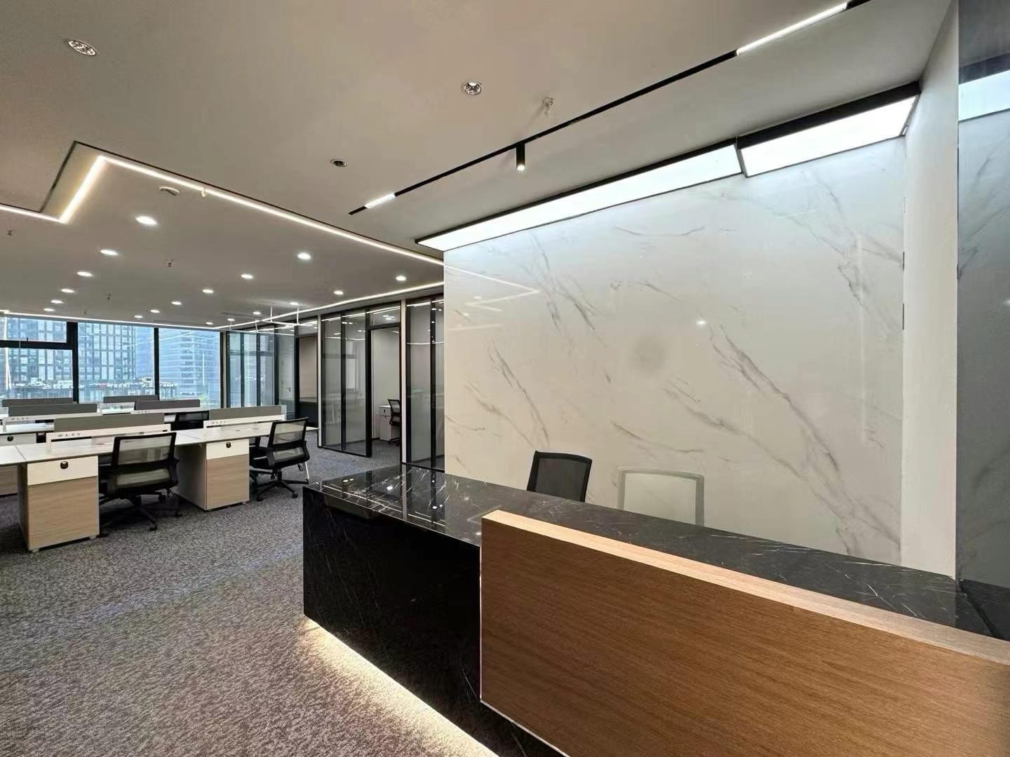 三街性价比纯写字楼 4隔间30工位 物业费便宜 24小时空调 户型方正带前台 新希望国际B座办公室出租