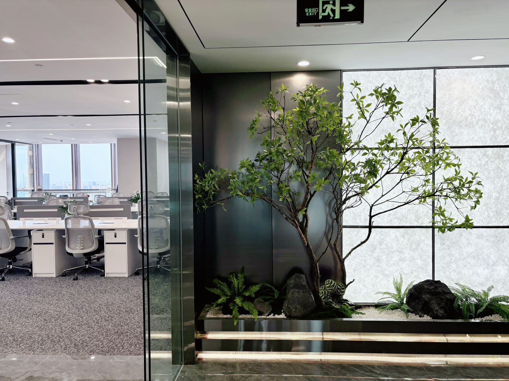 高新区世纪城地铁口甲级整层打造 356平5隔间36工位 带共享配套 高区双面采光 东方希望天祥办公室出租