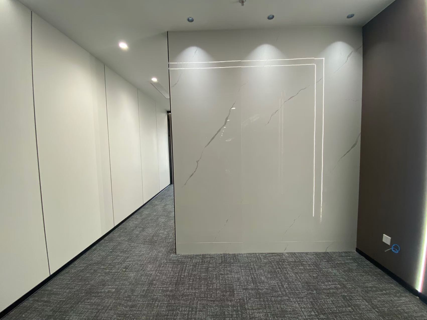 高新区大源版块创业小面积 1隔间6工位 甲写稀缺小户型 一口价4000 先到先得 泰合国际金融办公室出租