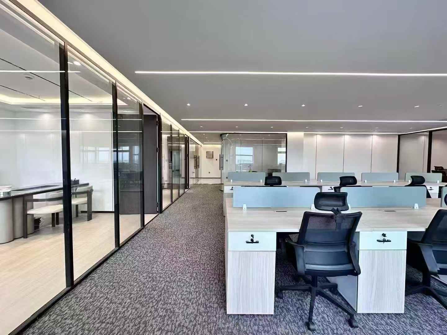 金融城无加时费性价比楼盘 336平 6隔间24工位 24小时空调 加时无忧 天府新谷办公室出租