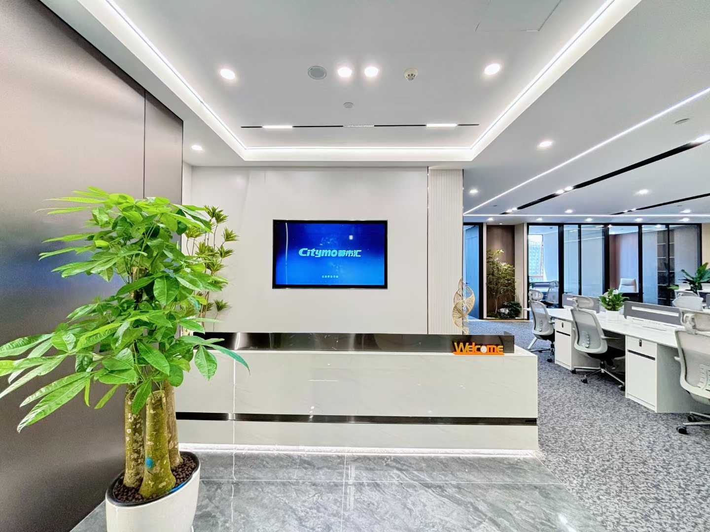 高新世纪城地铁口甲级楼盘 289平方 4隔间36工位 品质装修带家具 带入户显示屏 东方希望天祥办公室出租