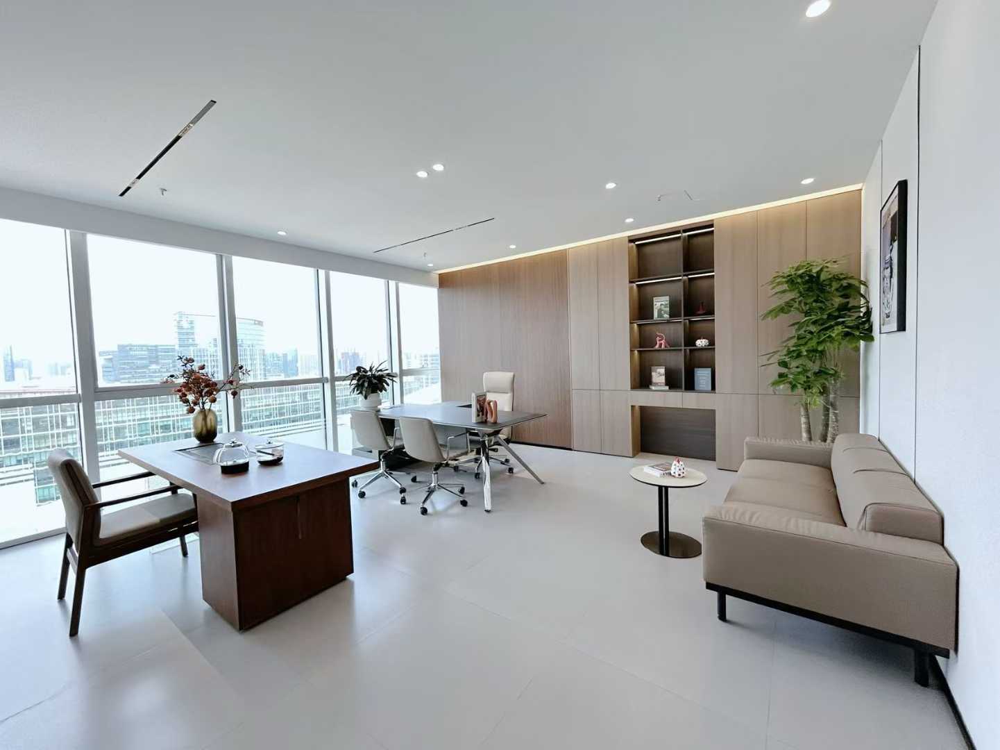 1号线高新地铁四百米 按套出租 7隔间40工位 精装带家具 装修巴适 超大老板间 电梯口 中航城市办公室出租