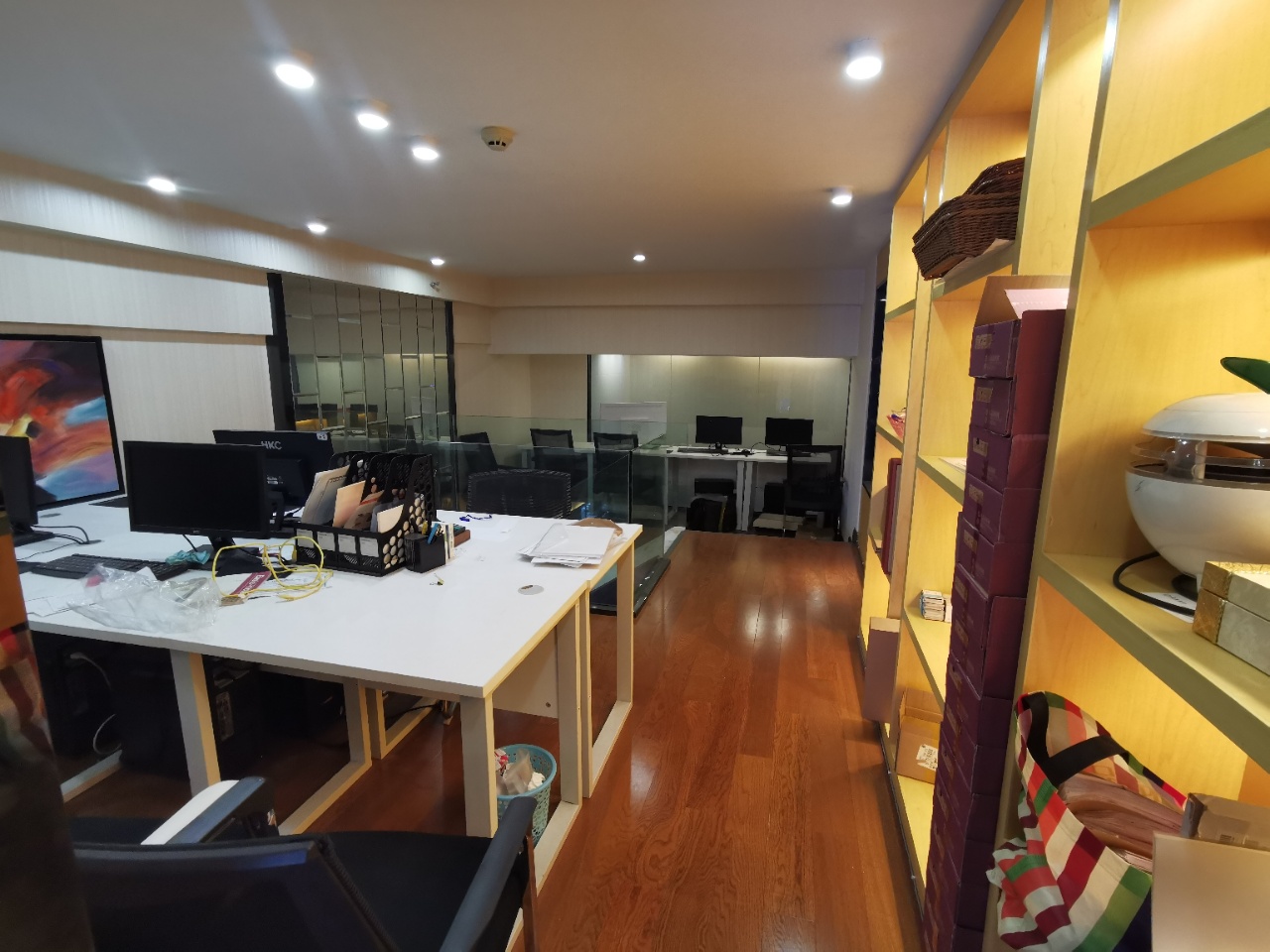 小跃层丨融锦城120平 高档装修，配家具空调 单办公室