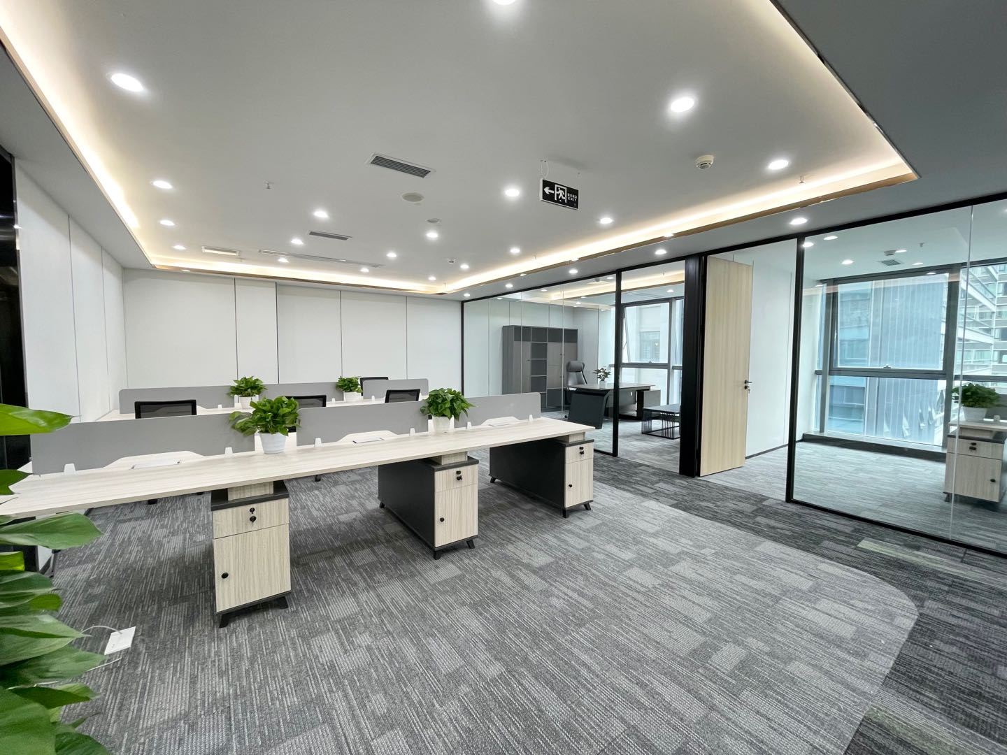 &ldquo;双减&rdquo;施压加剧成都写字楼租赁市场竞争，出售市场保持平稳