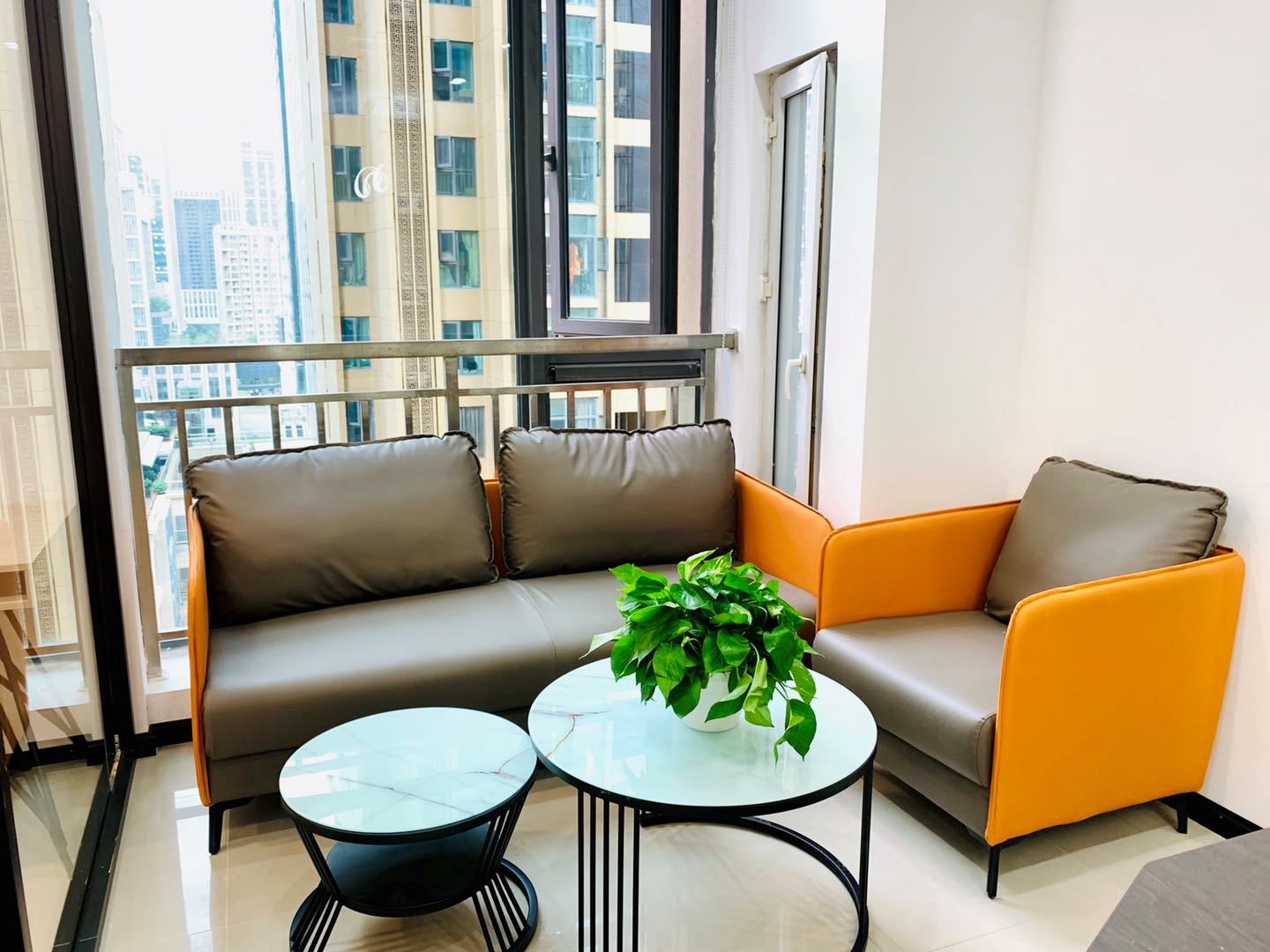 金融城网红地标写字楼，天府国际金融中心4号楼强制起拍1.6w单价