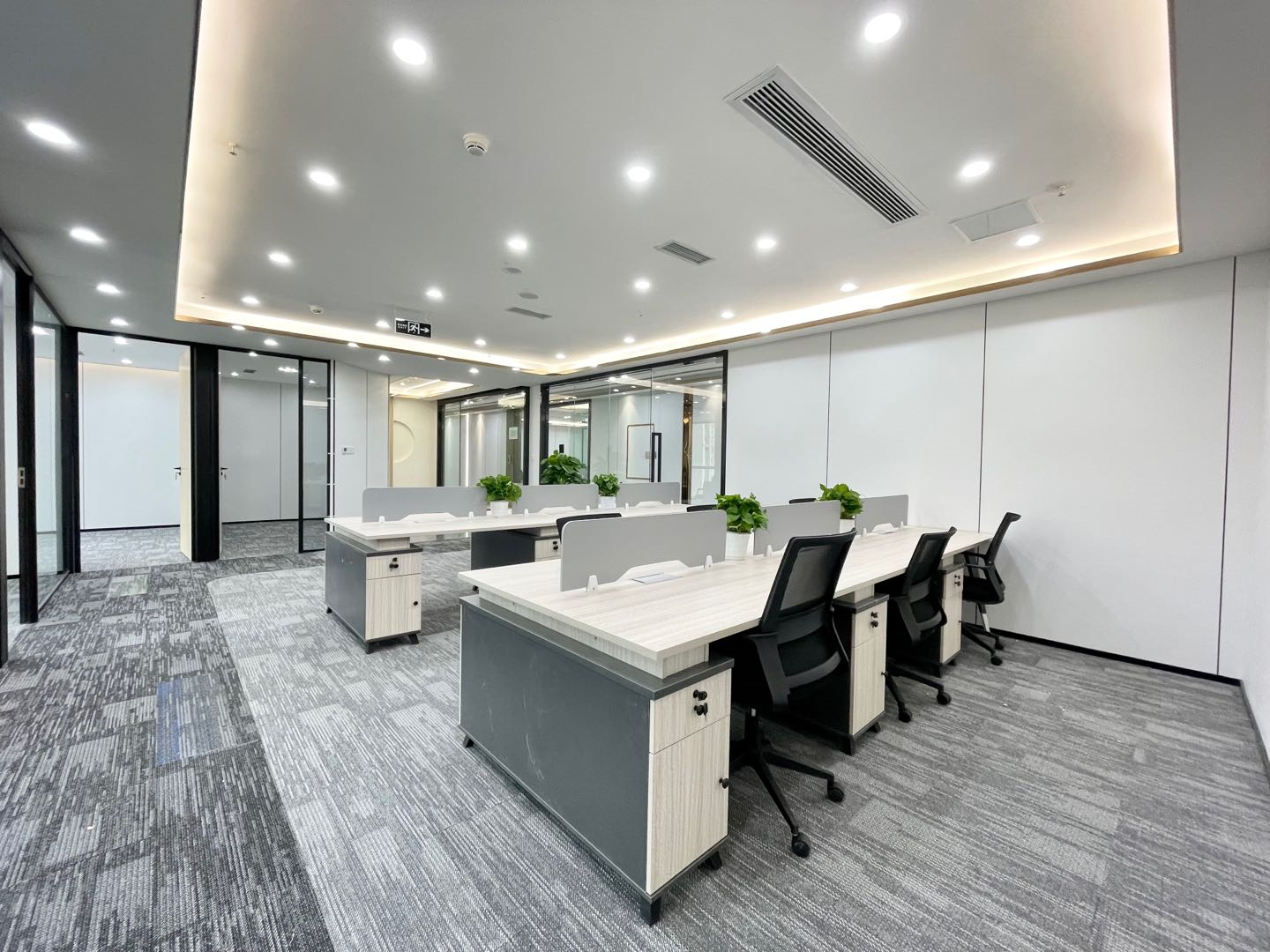 &ldquo;双减&rdquo;施压加剧成都写字楼租赁市场竞争，出售市场保持平稳