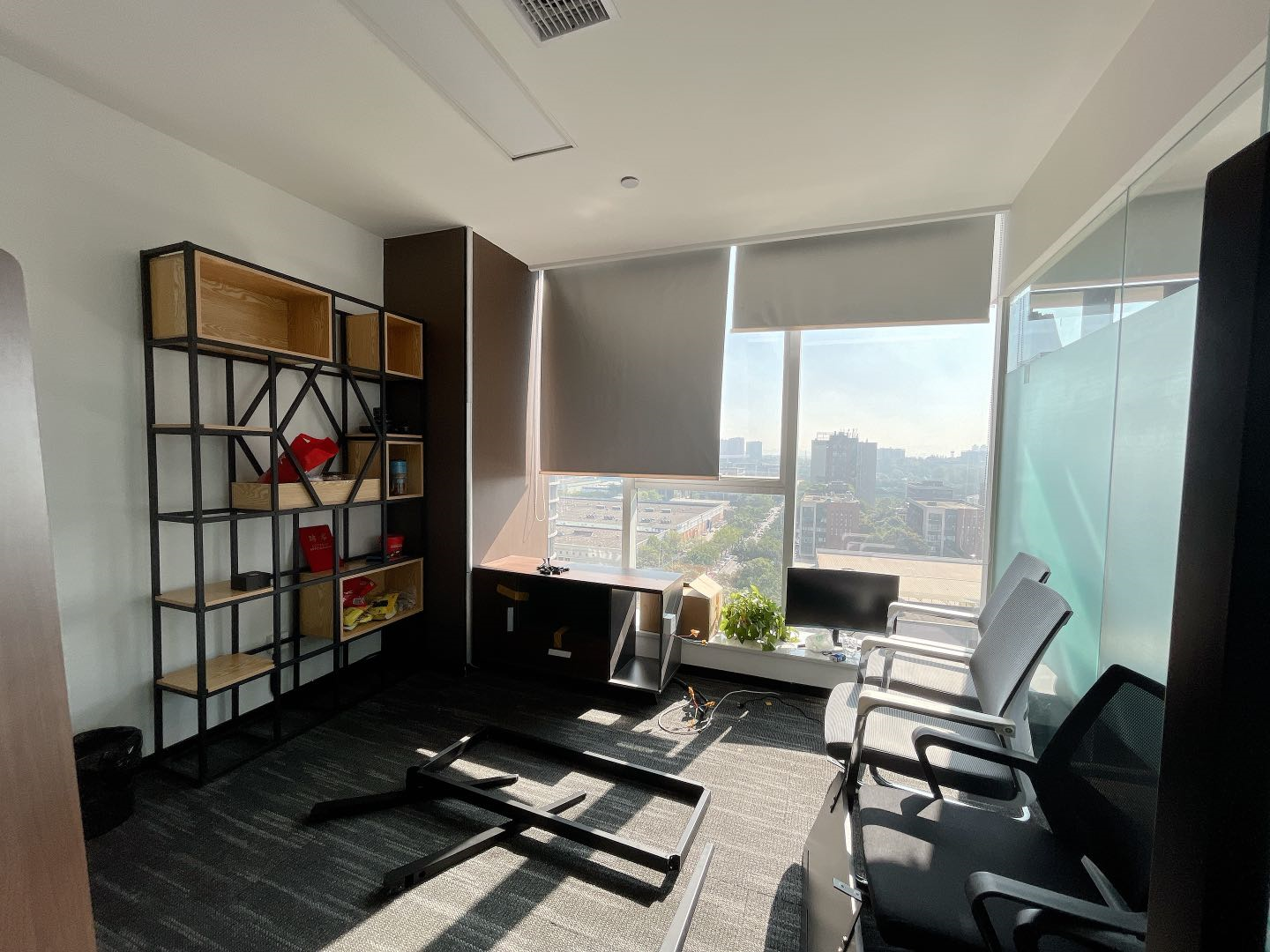 世贸服务入驻助力温江发展，青羊区与温江区写字楼的龙争虎斗！