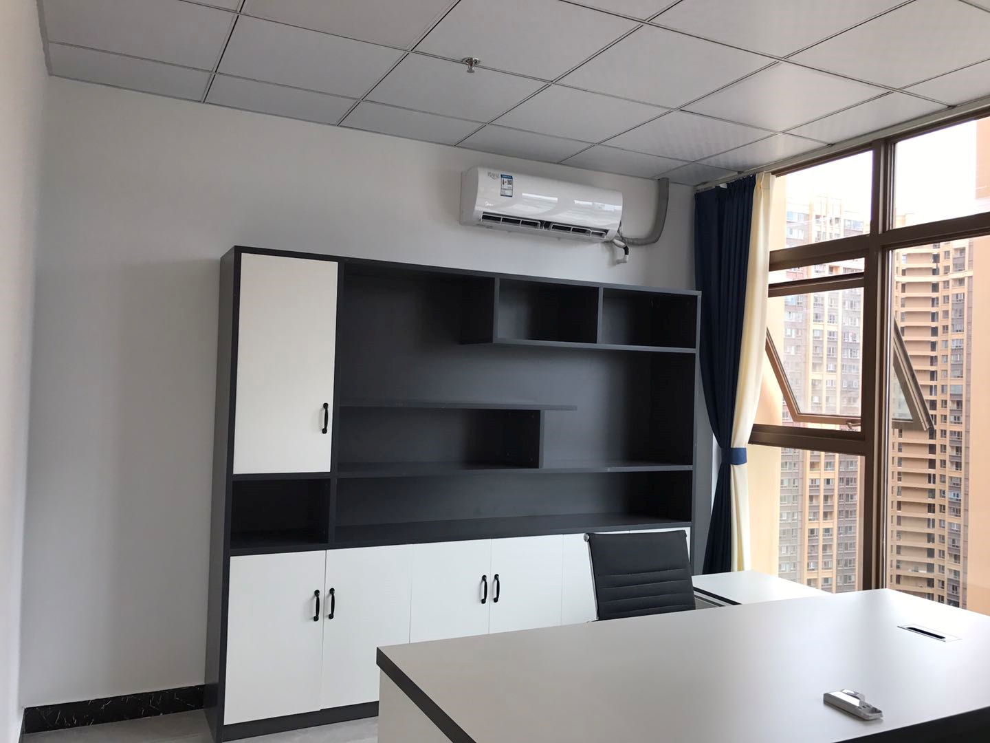 加快建设金融中心，联合西部国际金融中心写字楼双剑合璧