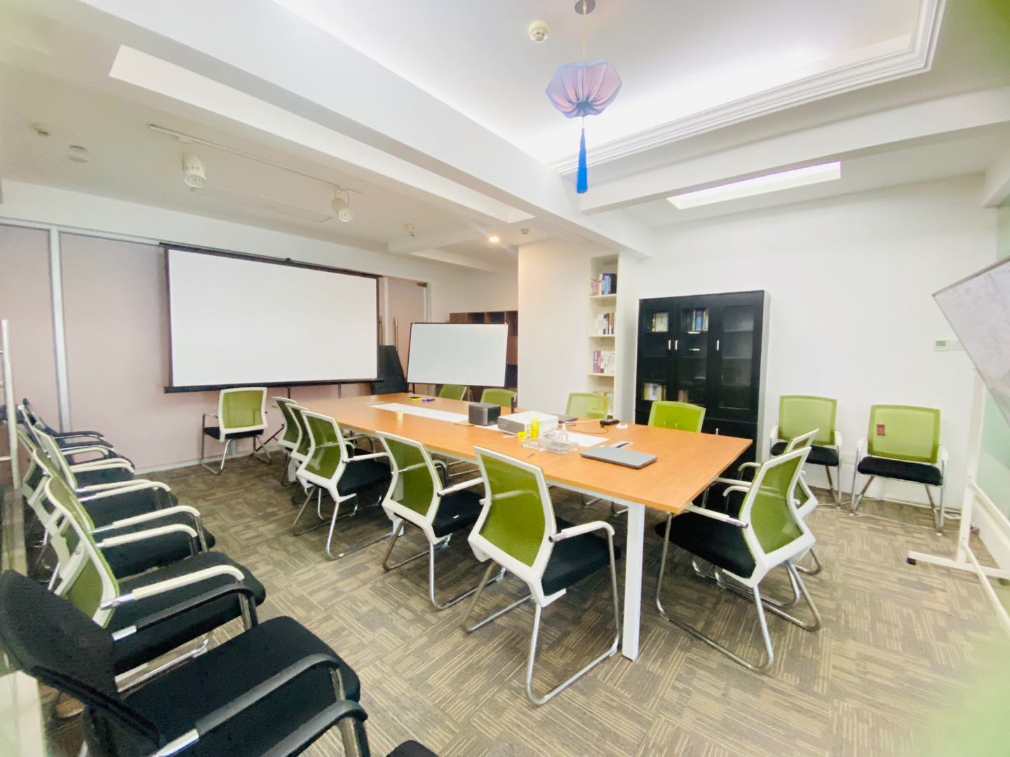 成都写字楼价格下探 成都基建&ldquo;新速度&rdquo;为城市商业注入新活力